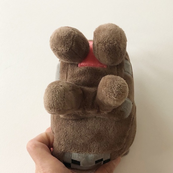 Authentic Jinx Minecraft 6” Baby Cow Plush Mojang Stuffed Animal Figure Clean! - Picture 7 of 9